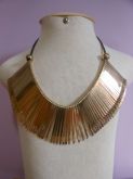 Maxi-Colar Grampo Dourado